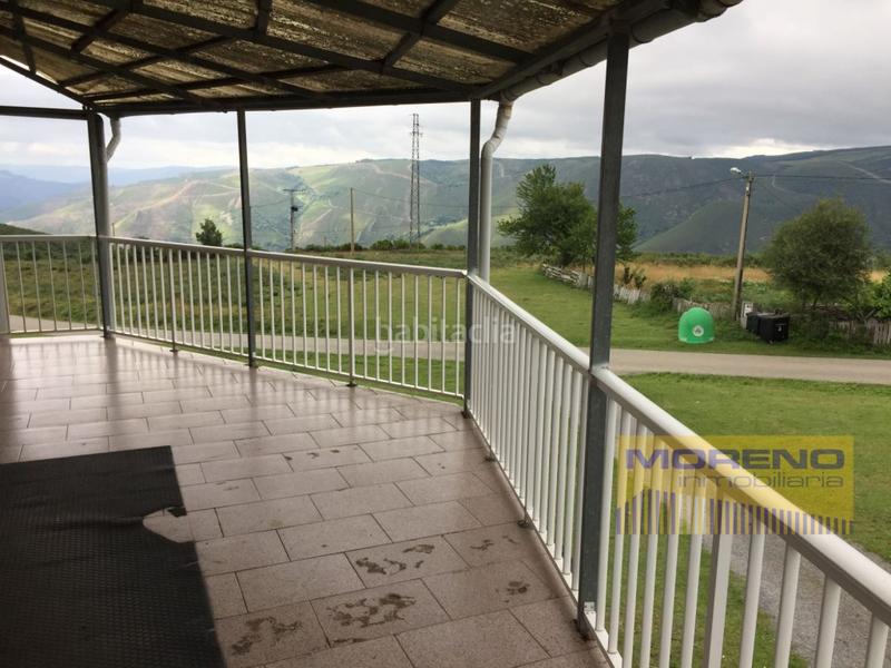 Foto a0bed087-938f-4238-9629-13ae1d339e67. Casa amb aparcament a Navia de Suarna