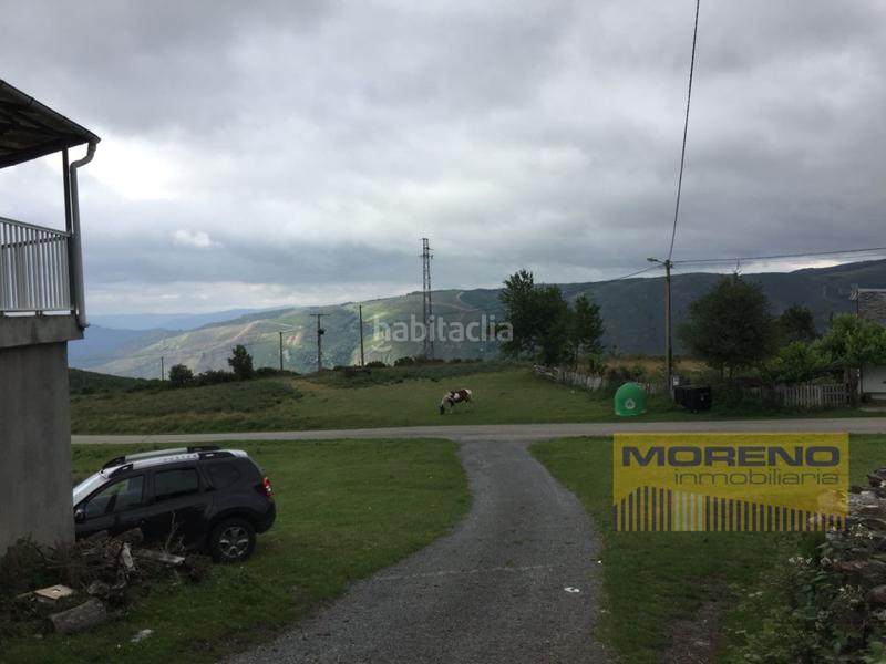 Foto c78bdb15-51fb-449b-a65f-b14e43b5c0de. Casa amb aparcament a Navia de Suarna