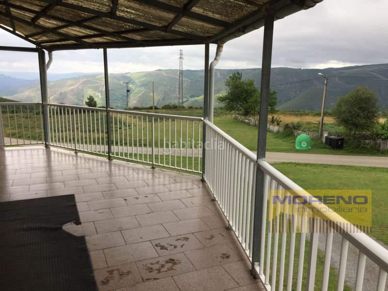 Foto a0bed087-938f-4238-9629-13ae1d339e67. Casa amb aparcament a Navia de Suarna