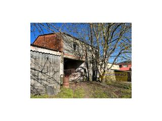 Nau industrial a Sarria. Nave y terreno