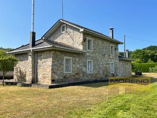 Xalet a Sarria. Chalet con magnifica finca