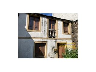 Casa a Sarria. Casa a reformar en calvo sotelo