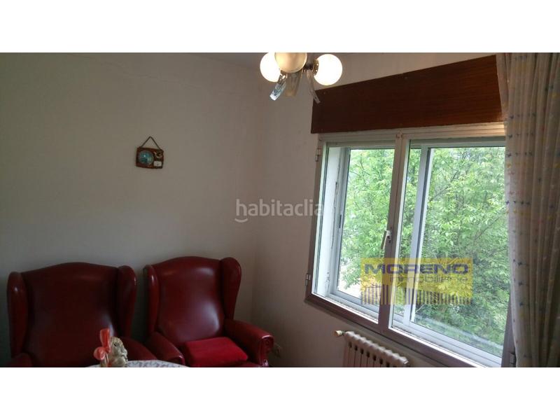 Foto 4e6dd7af-4fe0-4901-b85f-292de92ffb20. Casa aparellada a Nogais (As)