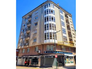 Pis a Sarria. Amplia vivienda en el centro