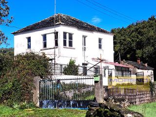 Masia  N/a. Casa con parcela en boveda