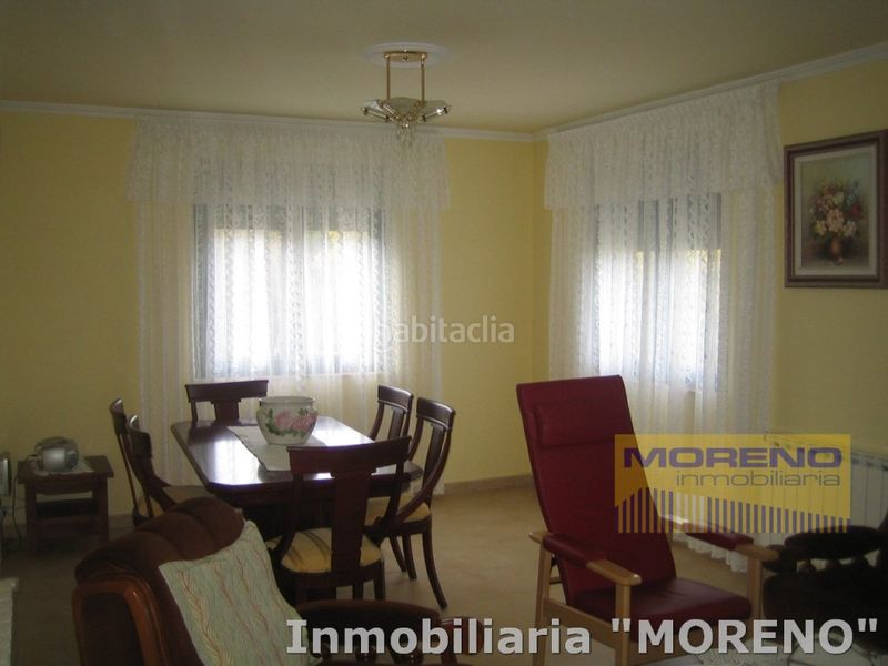 Foto f9aaa2b8-40bd-44af-9236-2bb13378482f. Xalet amb aparcament a Sarria