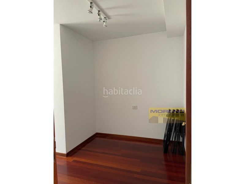 Foto 755b608f-46d0-454e-a840-a134c8d22f41. Flat with parking in Samos