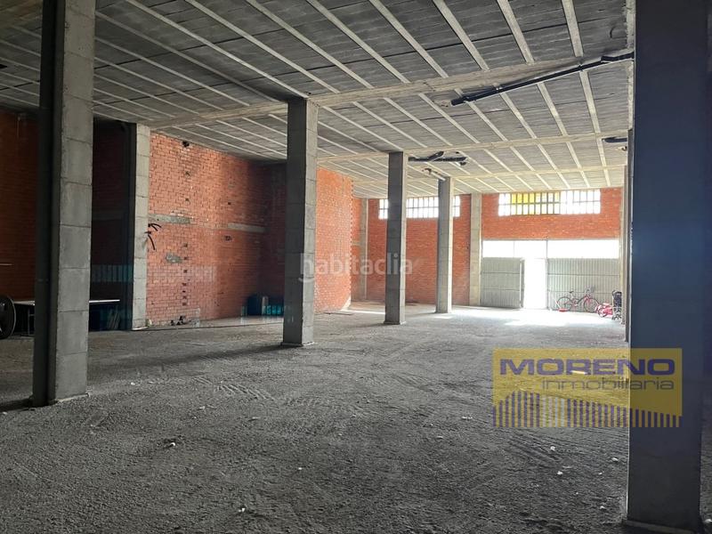 Foto a627b6ca-b7a0-4940-ab18-340f30ebed4e. Location local commercial dans Sarria