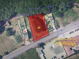 Terreny residencial a Sarria. Parcela a carrretera monforte