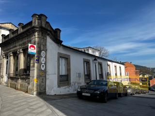 Lloguer Local Comercial  N/a. Edificio emblematico en camino santiago