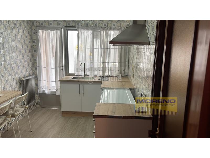 Foto 2efd3630-1fcb-4cb6-b0a1-f08080b27b28. Alquiler piso  amplio en el centro con excelentes vistas. en Sarria