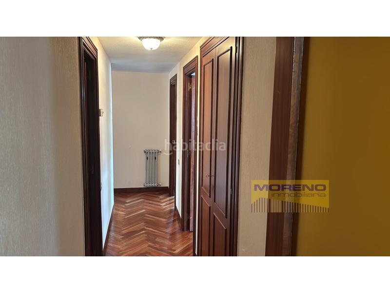Foto 59bfb2dd-2931-41f3-819c-961626764bf7. Alquiler piso  amplio en el centro con excelentes vistas. en Sarria