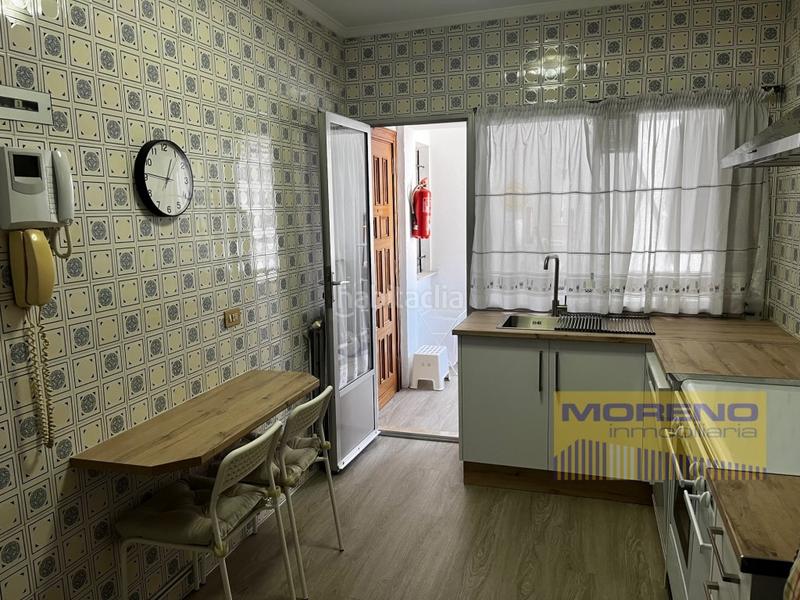 Foto 994b2d9d-6b69-47fe-a1fe-5fbb701a4ad5. Alquiler piso  amplio en el centro con excelentes vistas. en Sarria
