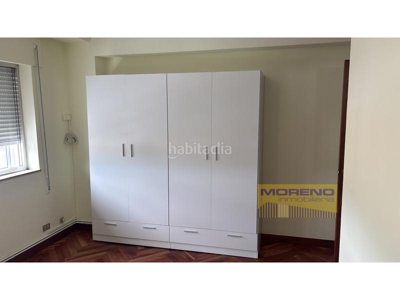 Foto f44efecd-34f1-43df-9596-7c02bbc145b5. Alquiler piso  amplio en el centro con excelentes vistas. en Sarria