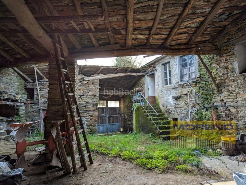 Foto c04a96b2-b46e-444d-8f24-42becbd98500. Casa con parcheggio in Samos