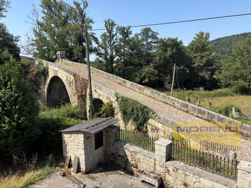 Foto df837cae-95dd-4c90-80e3-8e91a0b6a915. Masia a Láncara