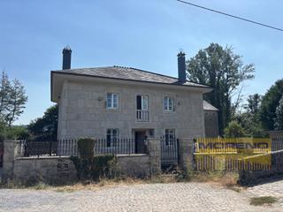 Masia  N/a. Casa en carracedo  lancara