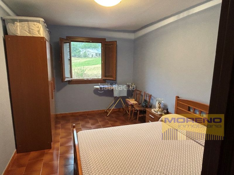 Foto d3d1f31a-778a-4279-94be-182168f5c5b1. Masia amb aparcament a Becerreá