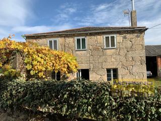 Masia a Sarria. Casa rústica 3 habitaciones, duplex venta sarria