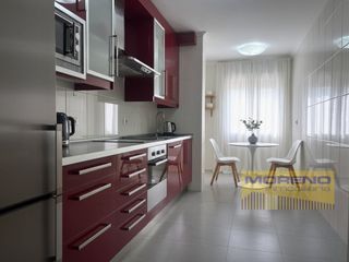 Appartement à Sarria. Exclusivo piso en sarria luminoso, espacioso y con garaje.