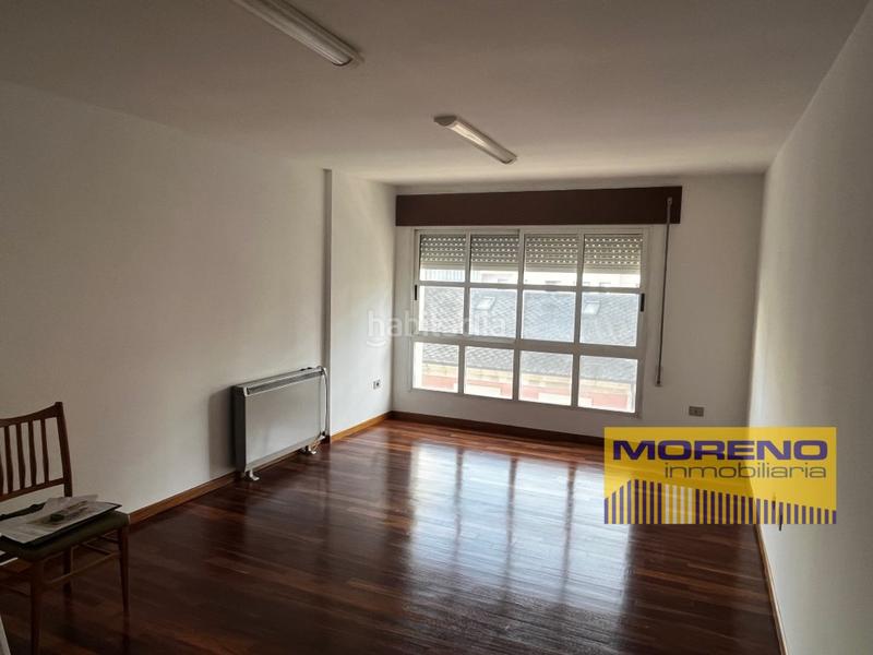 Foto 073117c8-bcb9-4a85-b337-954afeb5d966. Appartement avec parking dans Sarria