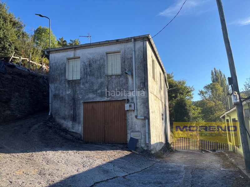 Foto 7d75d4d5-1441-45ad-9637-d5444fcbf658. Maison avec parking dans Samos