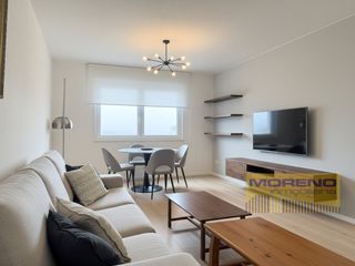 Flat in Sarria. Encantador piso reformado en el corazón de sarria, listo para vi