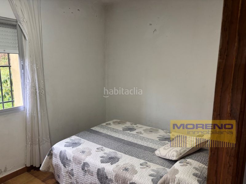 Foto 0371f2db-d94a-4d54-a628-274bb0936da4. Maison avec parking dans Samos