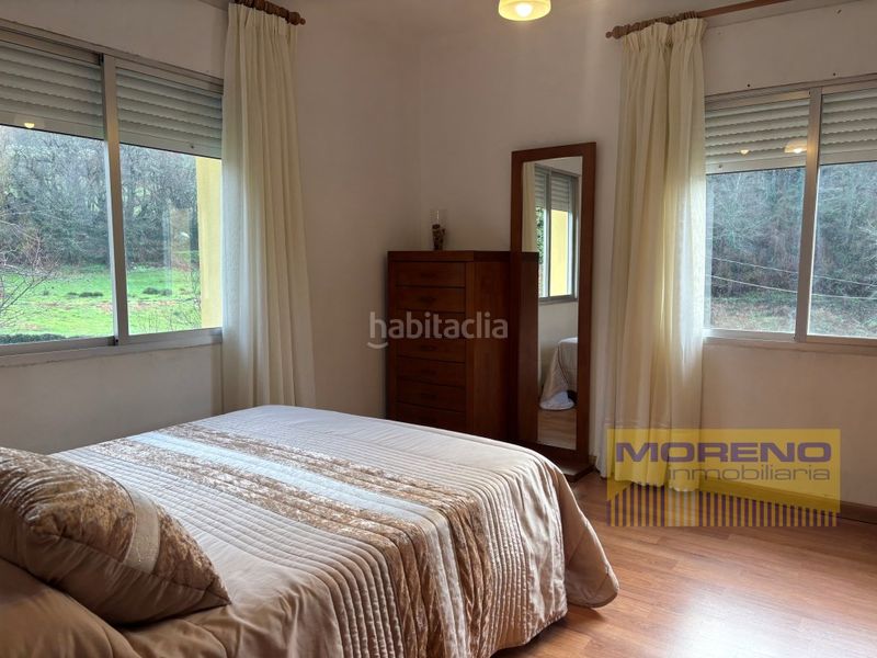 Foto 8ad373e7-f2a4-48ae-b0cc-8d5aff669fb2. Maison avec parking dans Samos
