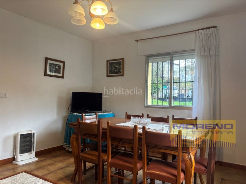 Foto aaf5a4bc-8a7e-4ce5-8ffc-f7a55cf84358. Maison avec parking dans Samos