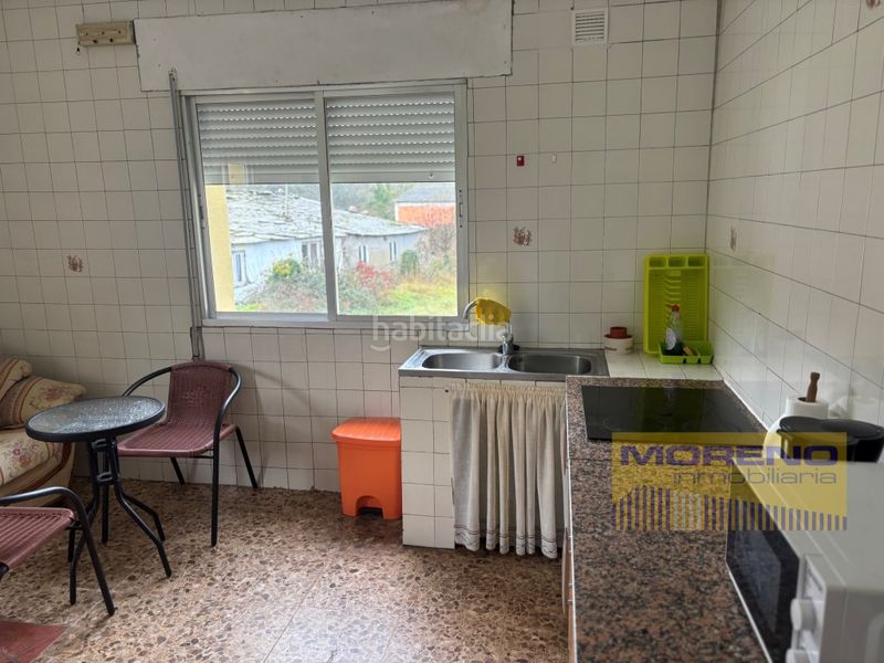 Foto adcc5bdd-bb4c-4592-9dc7-0f317912b908. Maison avec parking dans Samos