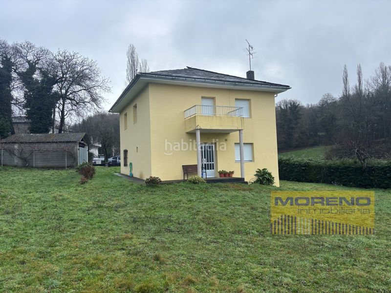 Foto bd558033-1659-4efc-8a31-b4c30e136425. Maison avec parking dans Samos