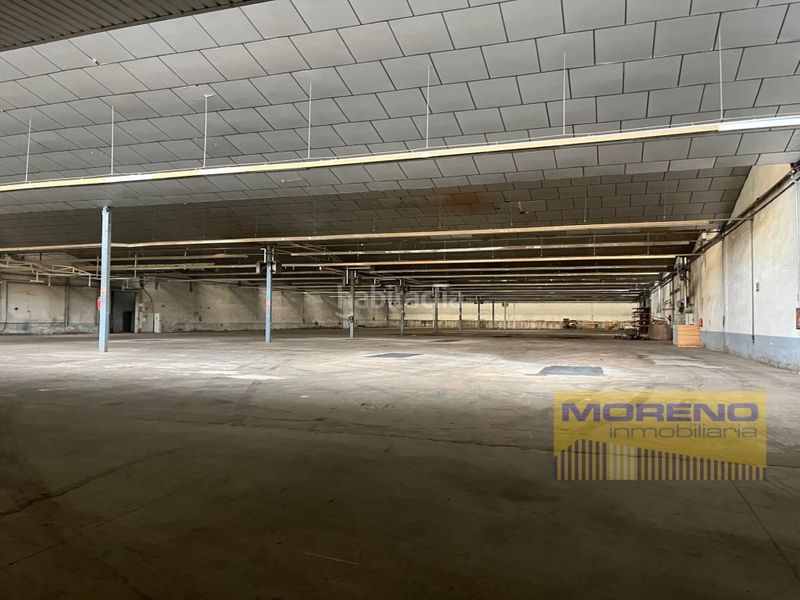 Foto 085ab3ad-4a4d-4731-979f-8ba8c0d8539e. Location bâtiment à usage industriel dans Sarria