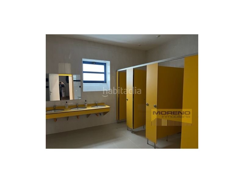 Foto f2adf1bf-d704-4c42-bda3-9582f3273fe4. Locale commerciale in Sarria