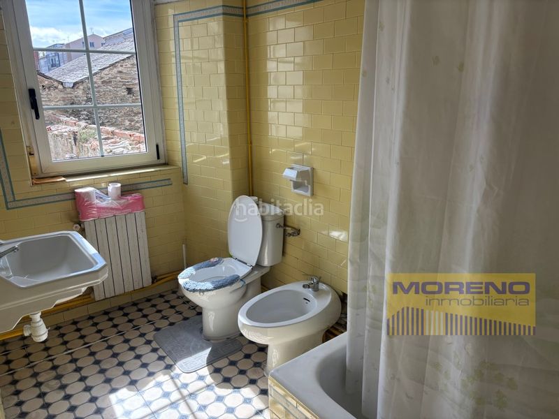 Foto 98d847b0-ddc8-4b45-8690-ba0c0513119d. Pis a Sarria