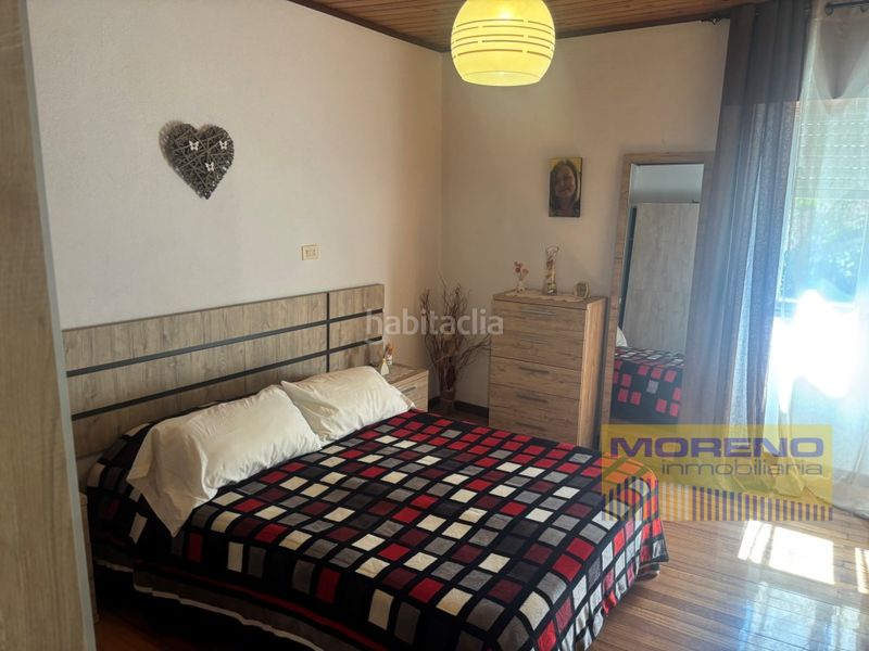 Foto 272ca6e7-e964-4f15-8301-f8e2b54ad3f9. Casa amb aparcament a Paradela