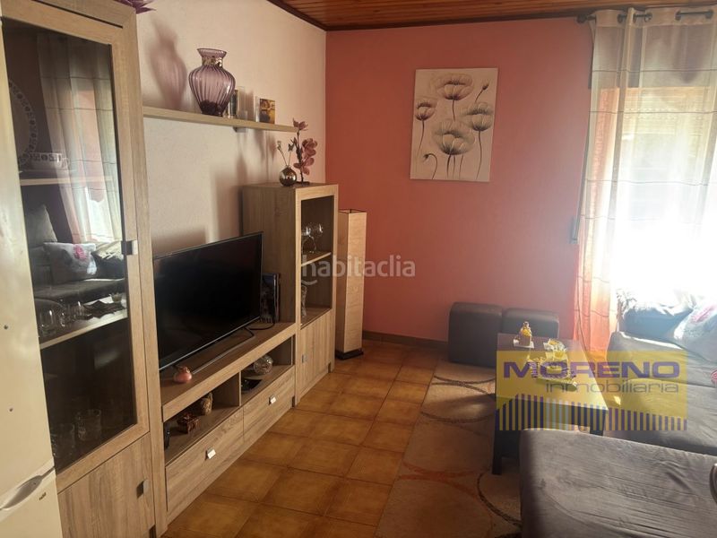 Foto a418253a-c101-4570-bc2b-b44f3f89af9a. Casa amb aparcament a Paradela