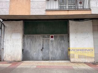 Business premise  Rua becerrea. Local en avda becerrea.