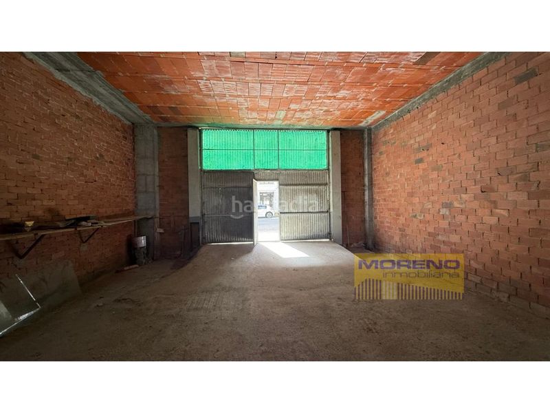 Foto ec96f86e-7396-4a1e-85cf-2c35912f511c. Local comercial a Sarria