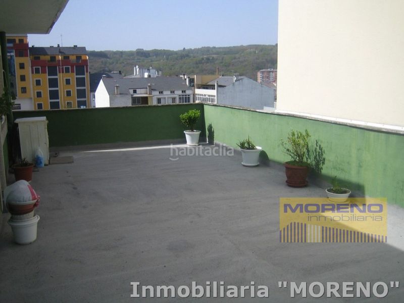 Foto c397f854-2e06-4e81-8abc-78d919101d39. Piso amplio piso en Sarria