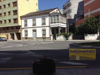 Haus  Rua matias lopez. Casa señorial con jardin en centro urbano.