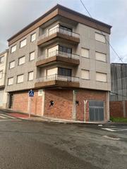 Edifici a Rúa begoñas 48. Tres pisos de 4 habitaciones con garaje y trastero