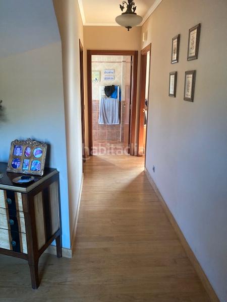 Foto 1bca4a0d-19f6-4f32-9745-9f3b77cdf8f8. Chalet  muy soleadao listo para vivir en Carballo