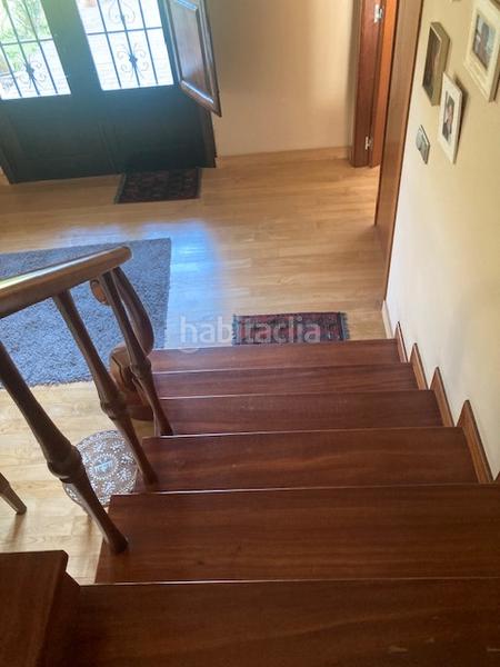 Foto b52277ad-9a24-4220-8dd3-86dd7983ad9f. Chalet  muy soleadao listo para vivir en Carballo