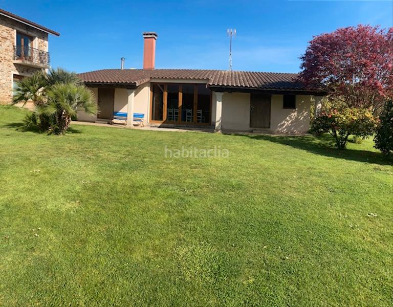 Foto c1117750-dc28-4b5d-8b90-a80950f547ef. Chalet  muy soleadao listo para vivir en Carballo
