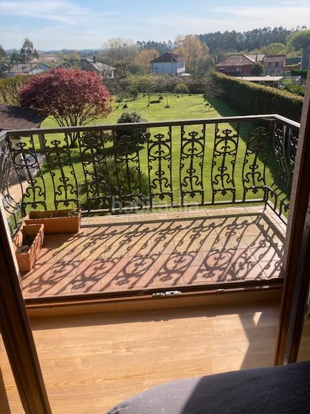Foto f054a794-a54d-4c66-b942-a45f794b138c. Chalet  muy soleadao listo para vivir en Carballo