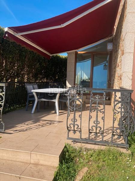 Foto ff1d3727-b92b-45c5-a3bd-5f485f9a228b. Chalet  muy soleadao listo para vivir en Carballo