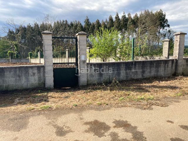Foto b3277192-eeba-43ad-b7f6-6afbead52ee1. Terreny residencial a furoca 7 a Coristanco
