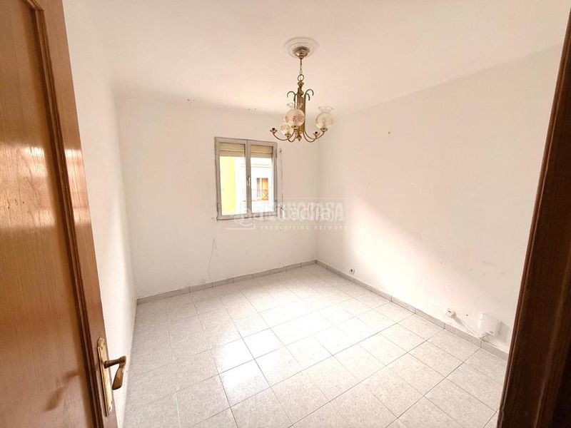 Foto 64a2e78c-50ee-47d9-a473-4ba7461cae0e. Pis a Simancas Madrid