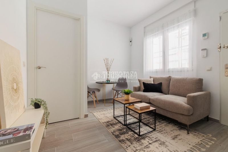 Foto 0f81b726-226b-49d2-8dca-6414ac425b18. Local comercial a Simancas Madrid